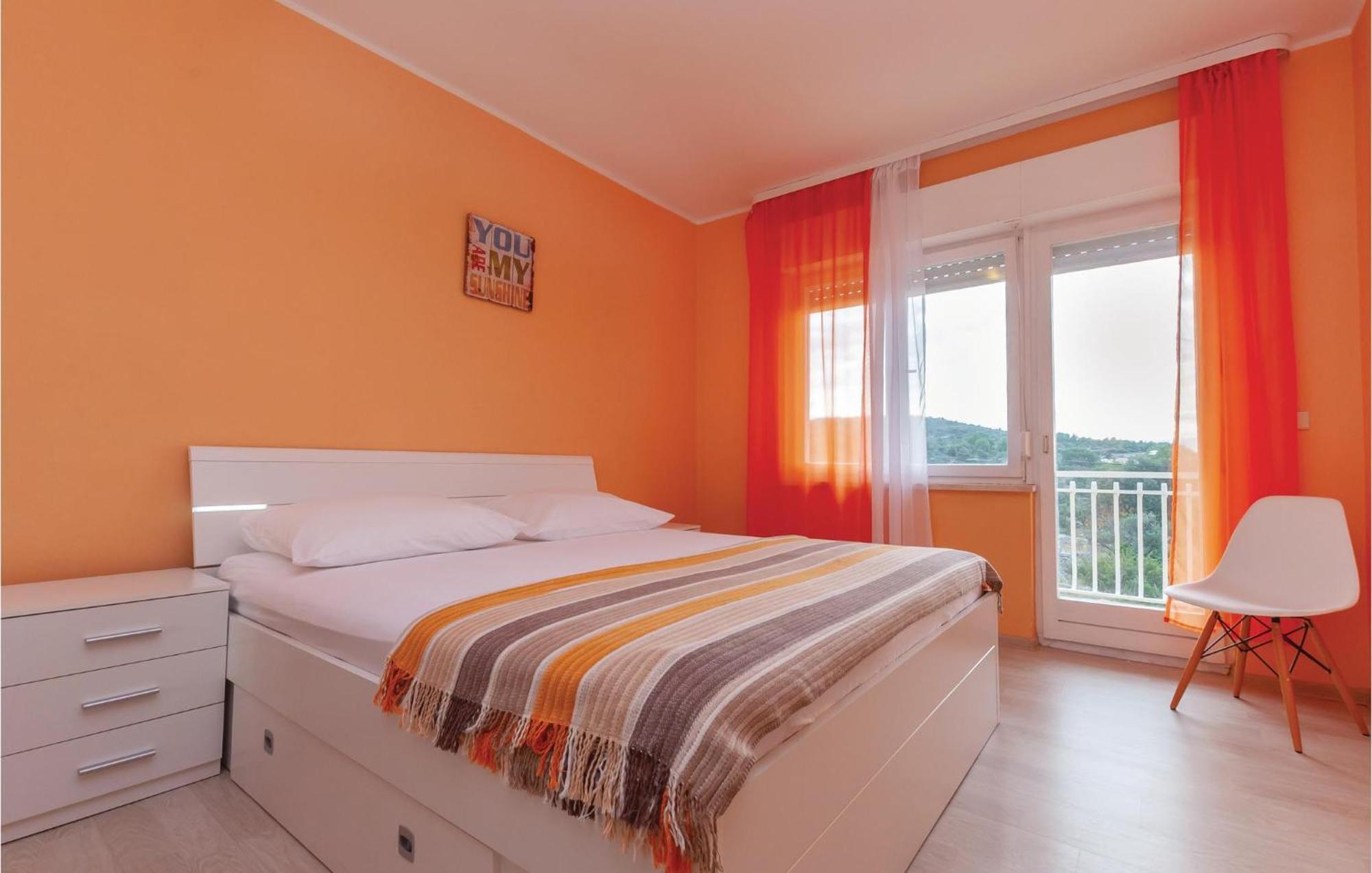 Cozy Home In Dolac With Kitchen Primosten Luaran gambar